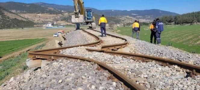 Rails after Earthquake in Turkey